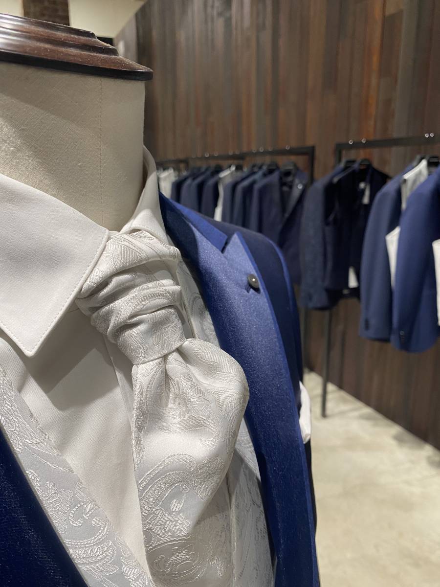 cravatone et gilet pour homme italien sur marseille