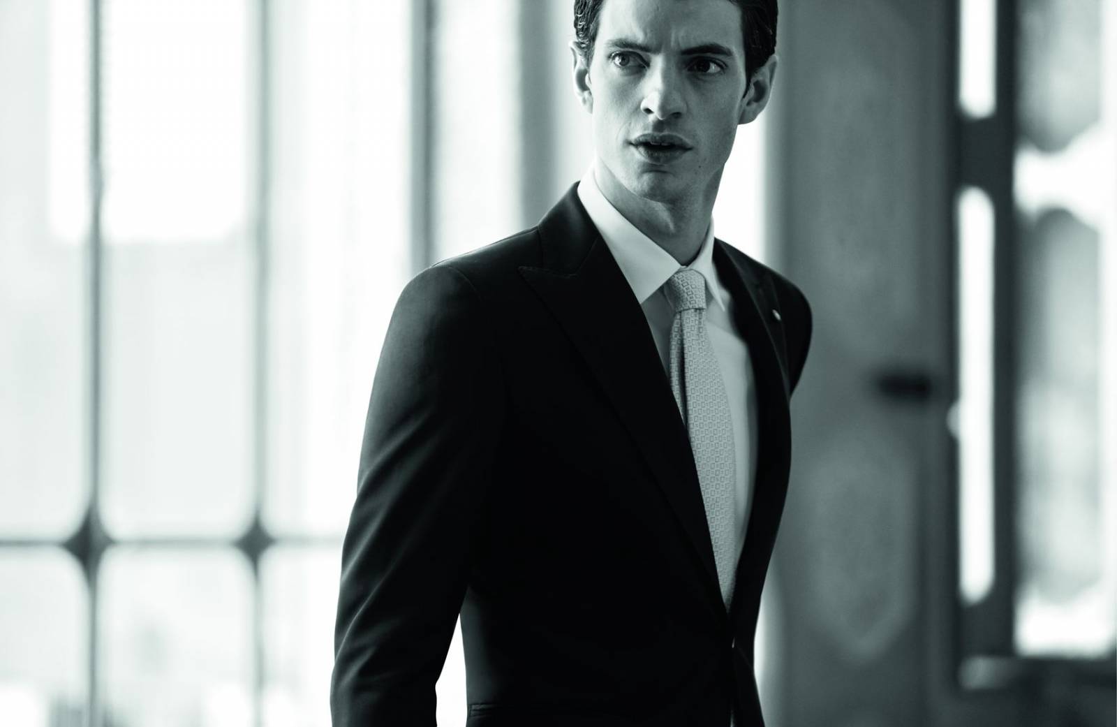 Costume homme de cérémonie près de Manosque Alpes-de-Haute-Provence