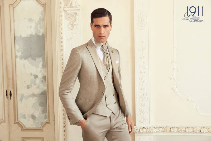 Ensemble trois pièces mariage sur Marseille rue de Rome et Castellane