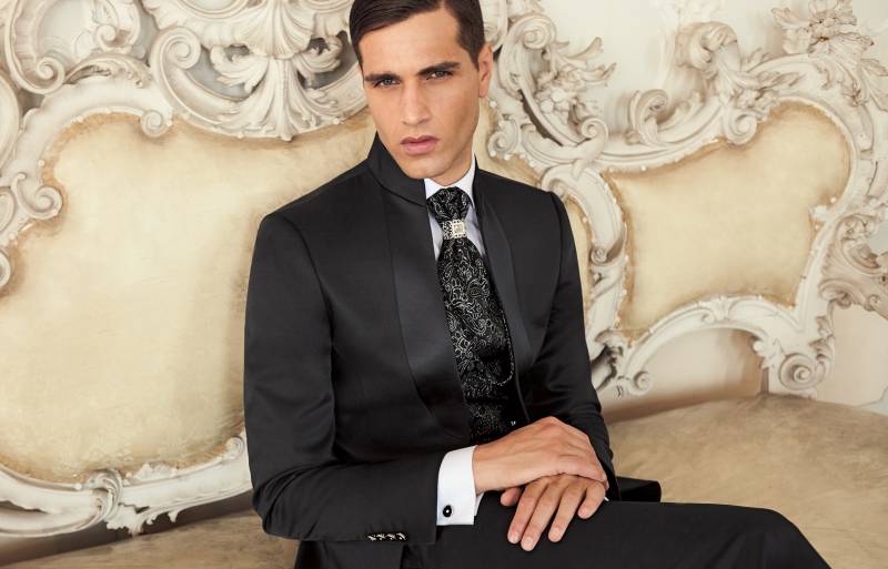 VENTE DE COSTUMES DE MARIAGE MARSEILLE