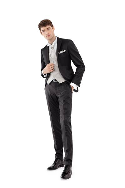 retouches de votre costume de marié marseille sur mesures