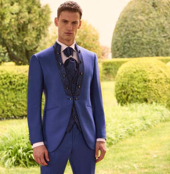 costume de mariage col mao bleu royal avec motif sur Marseille