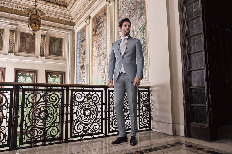 costume de mariage marseille près de la rue breteuil et de la rue parardis 13006